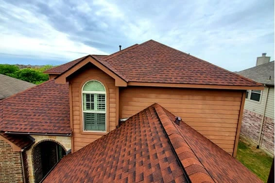 Roof replacement Dallas TX – professional roofing contractor replacing residential roof